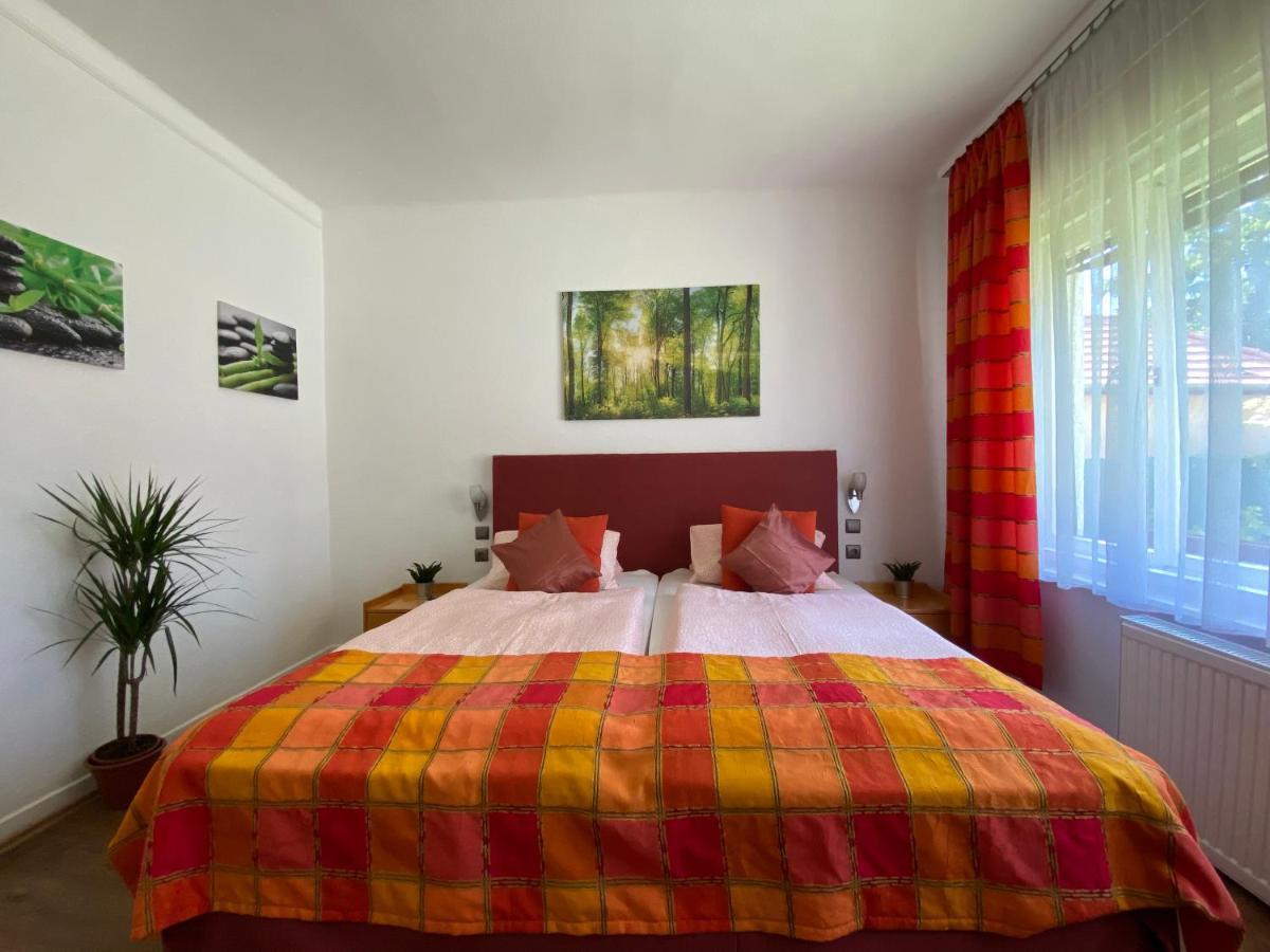 Anonymus Vendeghaz Apartment Сиофок Екстериор снимка