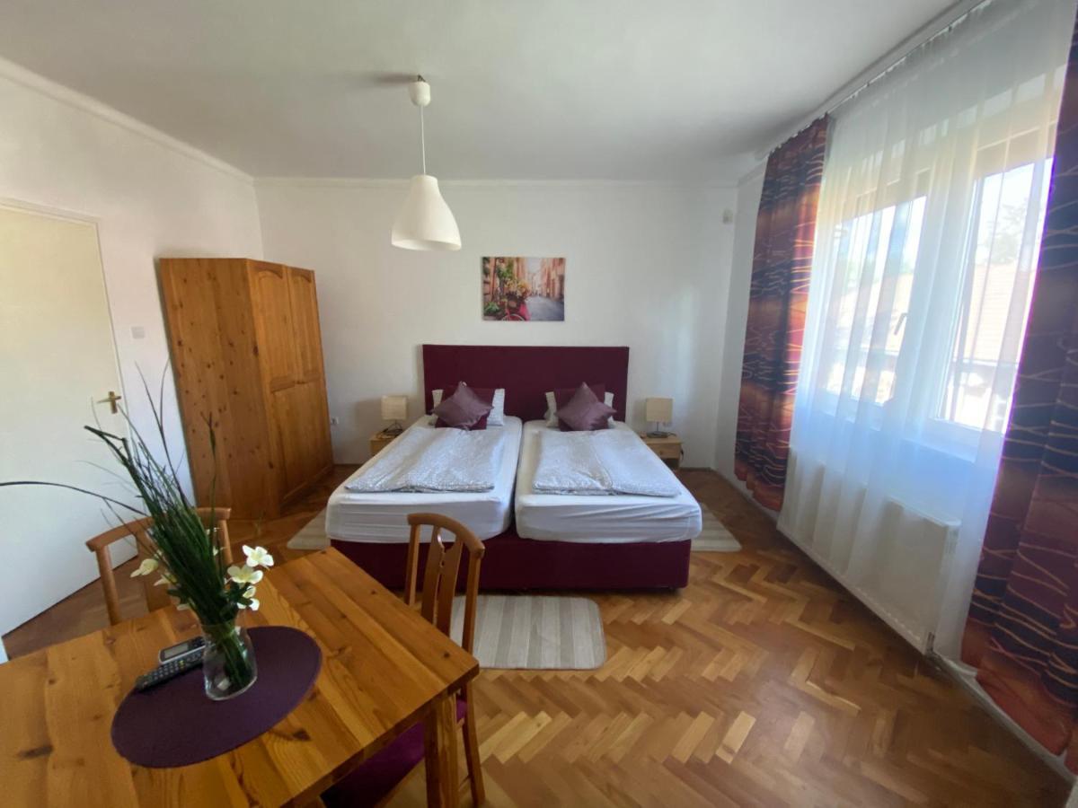 Anonymus Vendeghaz Apartment Сиофок Екстериор снимка