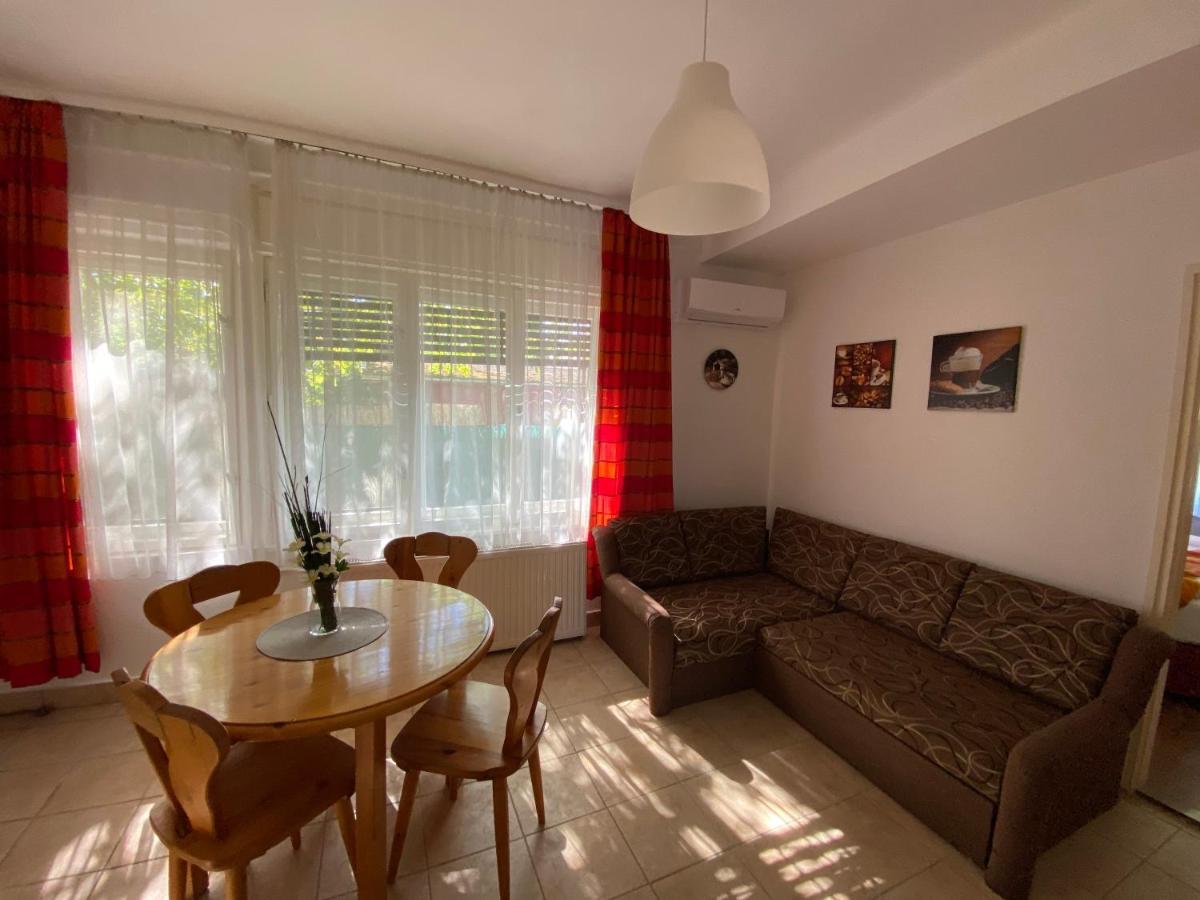 Anonymus Vendeghaz Apartment Сиофок Екстериор снимка